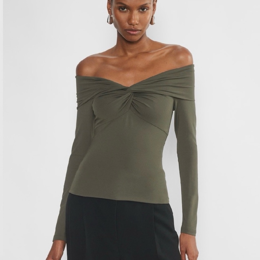 Aritzia Contour Twist Off-shoulder Longsleeve Top in Dark Olive size small